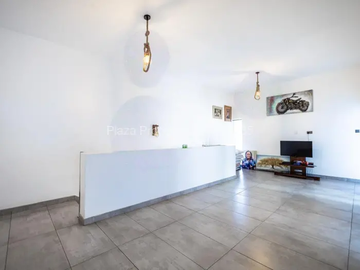 Townhouse/Cluster for Sale in Avondale, Harare