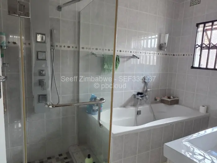 4 Bedroom House for Sale in Madokero Estates, Harare