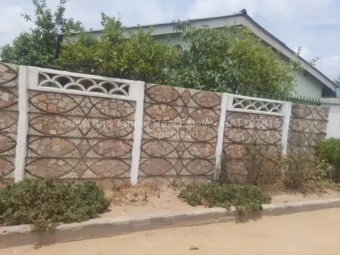 4 Bedroom House for Sale in Tafara, Harare