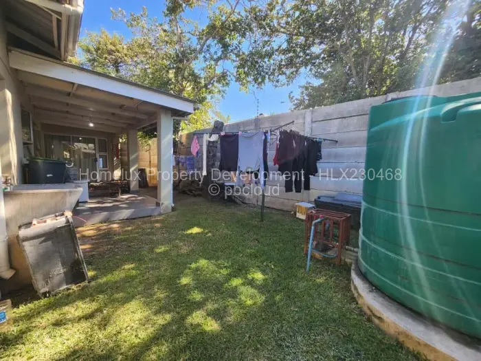 2 Bedroom Cottage/Garden Flat for Sale in Newlands, Harare