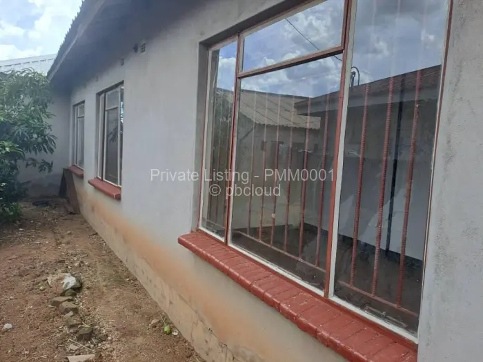 4 Bedroom House to Rent in Budiriro, Harare