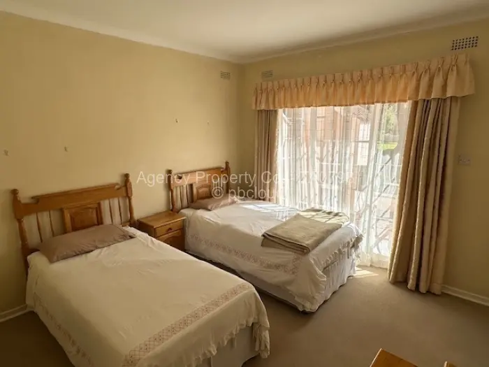 Townhouse/Cluster to Rent in Borrowdale, Harare