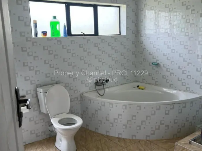 4 Bedroom House to Rent in Sandton Park, Harare