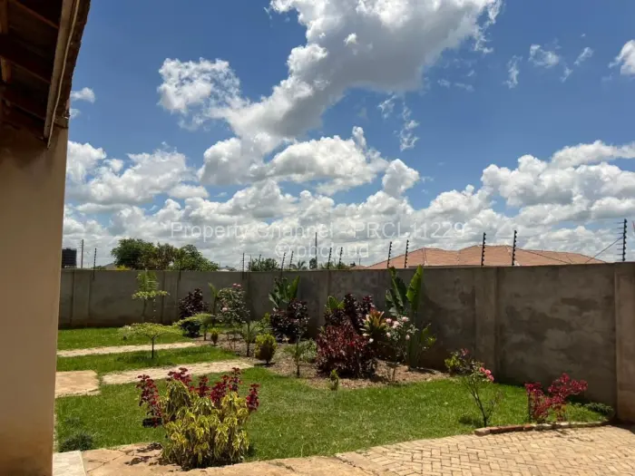4 Bedroom House to Rent in Sandton Park, Harare
