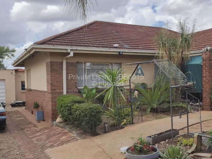 3 Bedroom House for Sale in Paddonhurst, Bulawayo