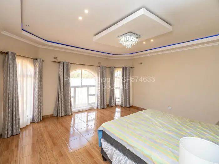 5 Bedroom House for Sale in Glaudina, Harare