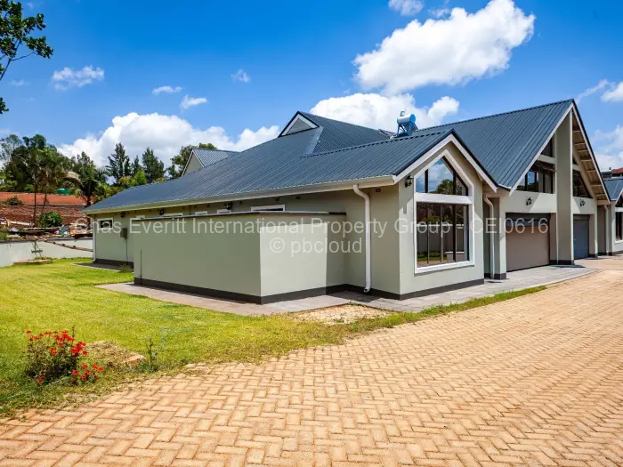 Townhouse/Cluster for Sale in Hogerty Hill, Harare