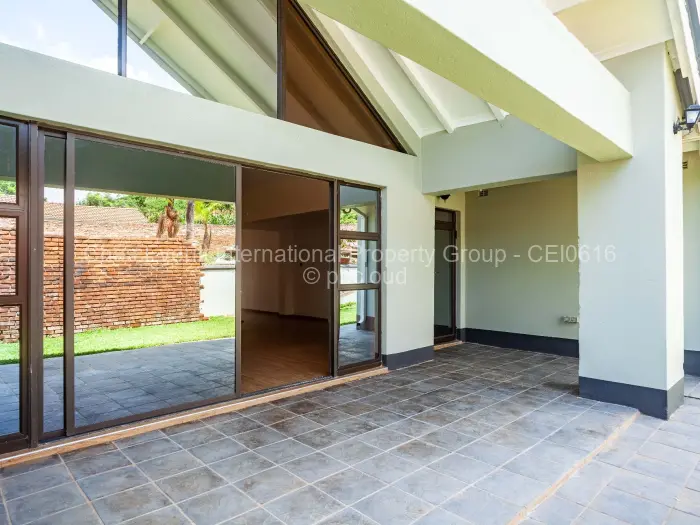 Townhouse/Cluster for Sale in Hogerty Hill, Harare