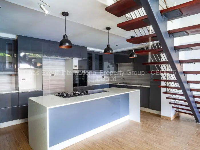 Townhouse/Cluster for Sale in Hogerty Hill, Harare