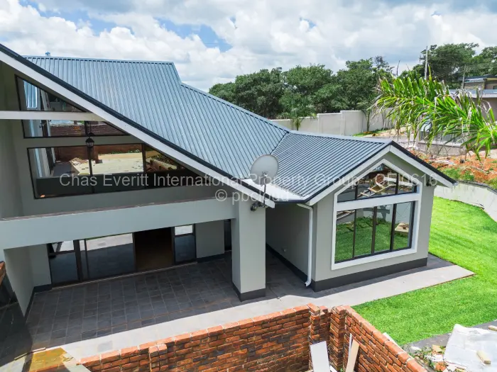 Townhouse/Cluster for Sale in Hogerty Hill, Harare