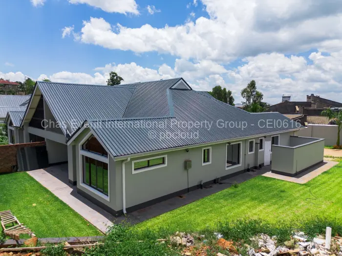 Townhouse/Cluster for Sale in Hogerty Hill, Harare