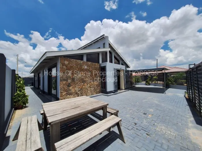4 Bedroom House for Sale in Mabvazuva Estates, Ruwa