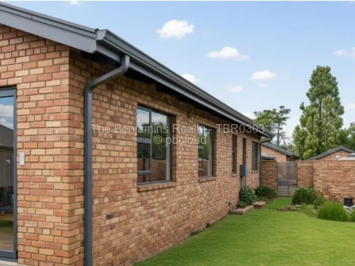 Townhouse/Cluster for Sale in Greendale, Harare