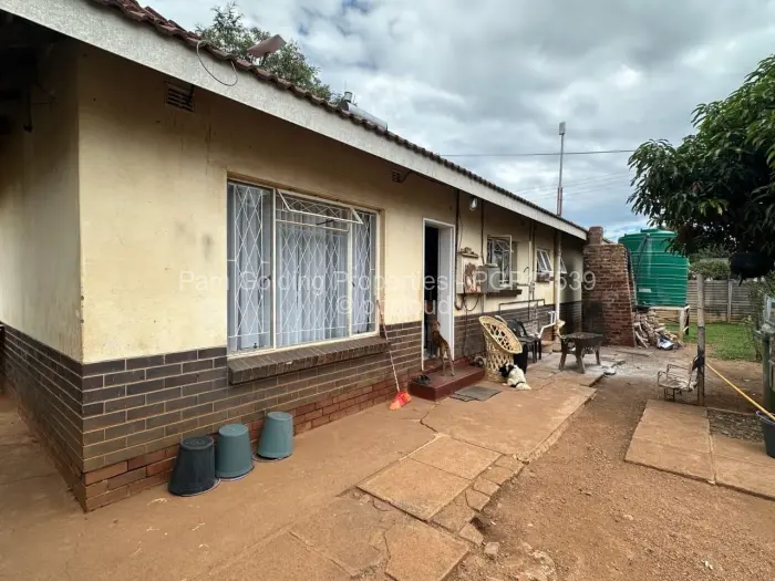 3 Bedroom House for Sale in Queens Park East, Bulawayo