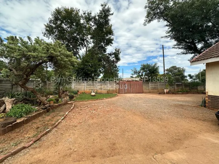 3 Bedroom House for Sale in Queens Park East, Bulawayo