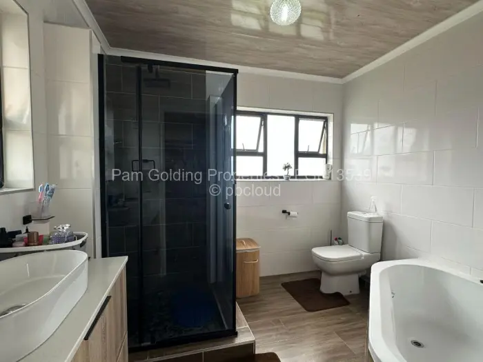 3 Bedroom House for Sale in Queens Park East, Bulawayo