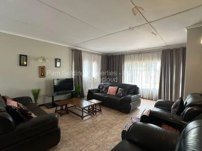 3 Bedroom House for Sale in Queens Park East, Bulawayo