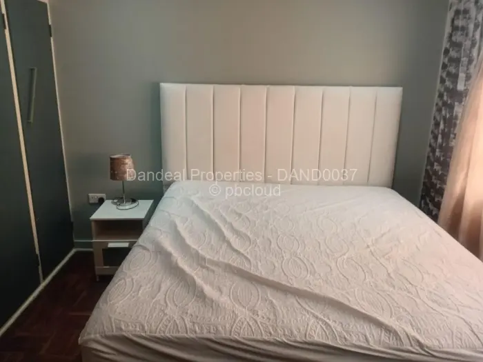 7 Bedroom House to Rent in Greendale, Harare