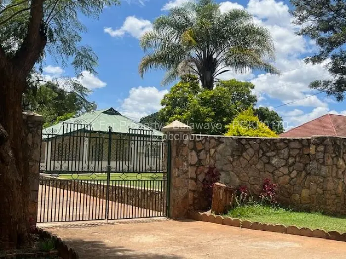 3 Bedroom House for Sale in Bellevue, Bulawayo
