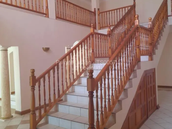 5 Bedroom House for Sale in Glen Lorne, Harare