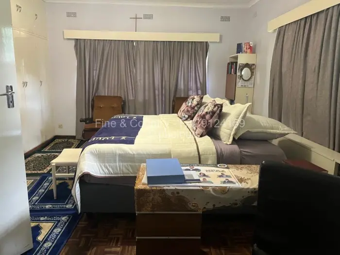 5 Bedroom House for Sale in Greendale North, Harare