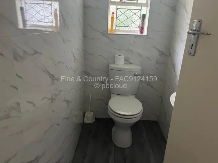 5 Bedroom House for Sale in Greendale North, Harare