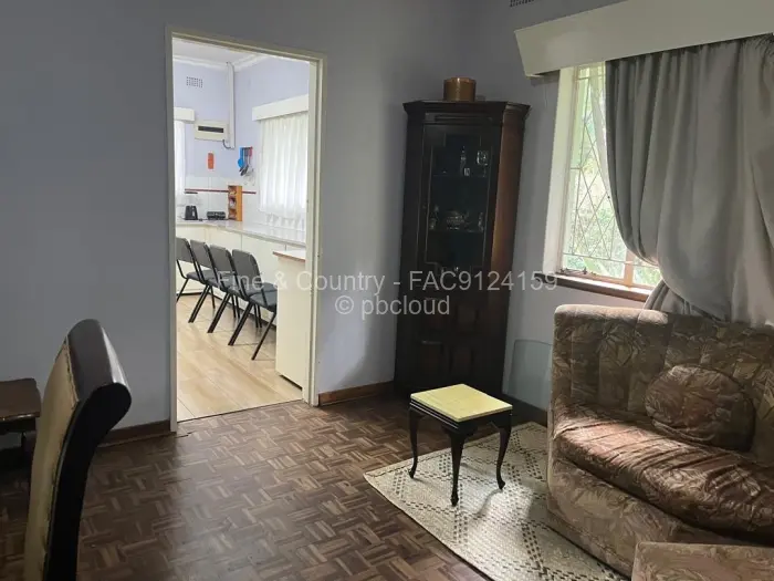 5 Bedroom House for Sale in Greendale North, Harare