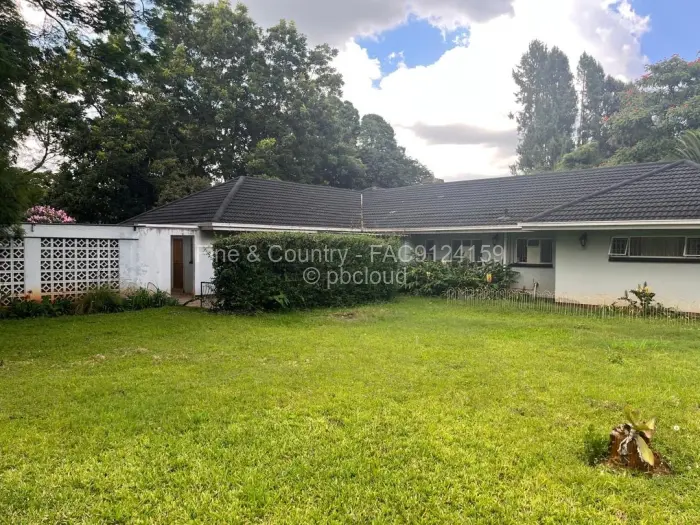 5 Bedroom House for Sale in Greendale North, Harare
