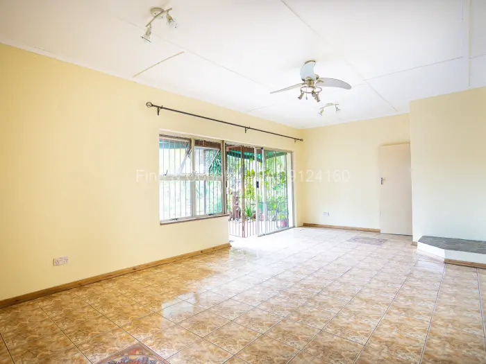 10 Bedroom House for Sale in Hatfield, Harare