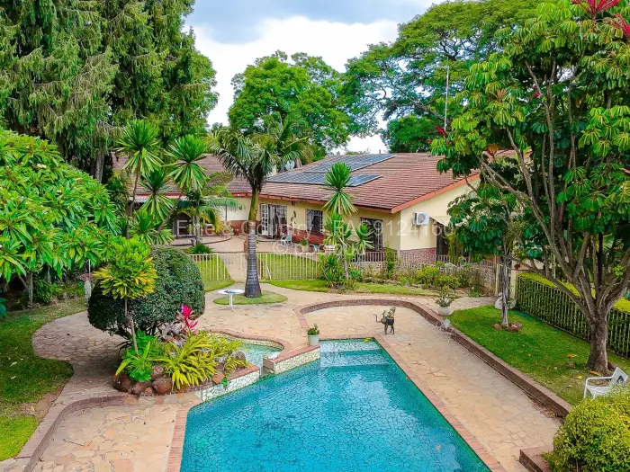 10 Bedroom House for Sale in Hatfield, Harare