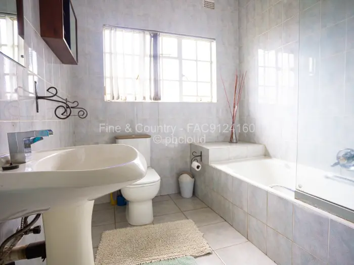 10 Bedroom House for Sale in Hatfield, Harare