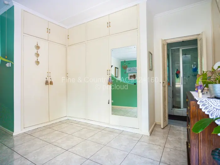 10 Bedroom House for Sale in Hatfield, Harare