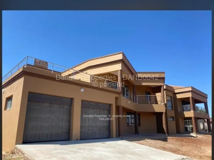 8 Bedroom House for Sale in Gletwin Park, Harare