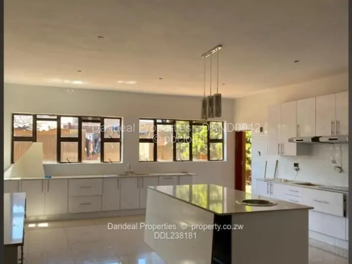 8 Bedroom House for Sale in Gletwin Park, Harare