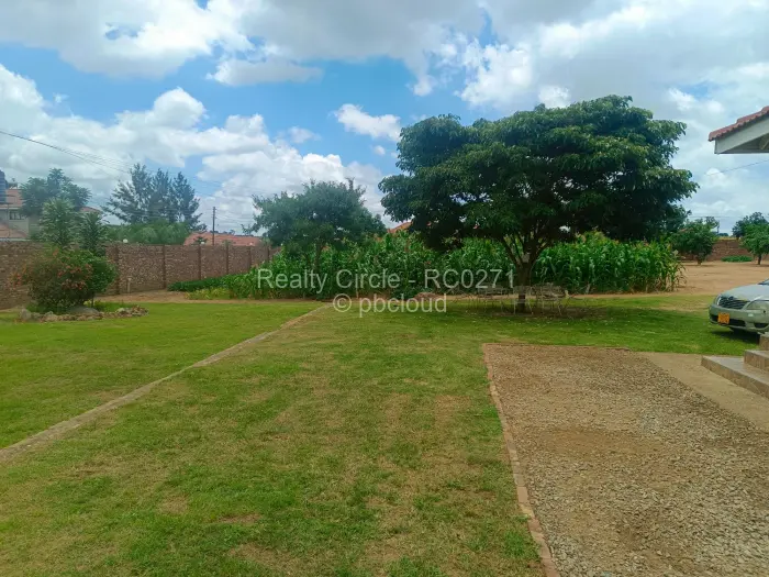3 Bedroom House to Rent in Zimre Park, Harare
