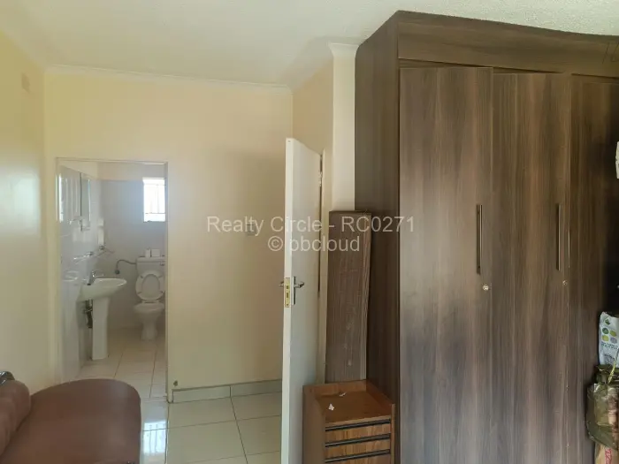 3 Bedroom House to Rent in Zimre Park, Harare
