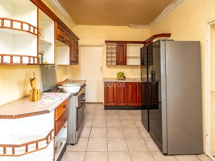 8 Bedroom House for Sale in Vainona, Harare