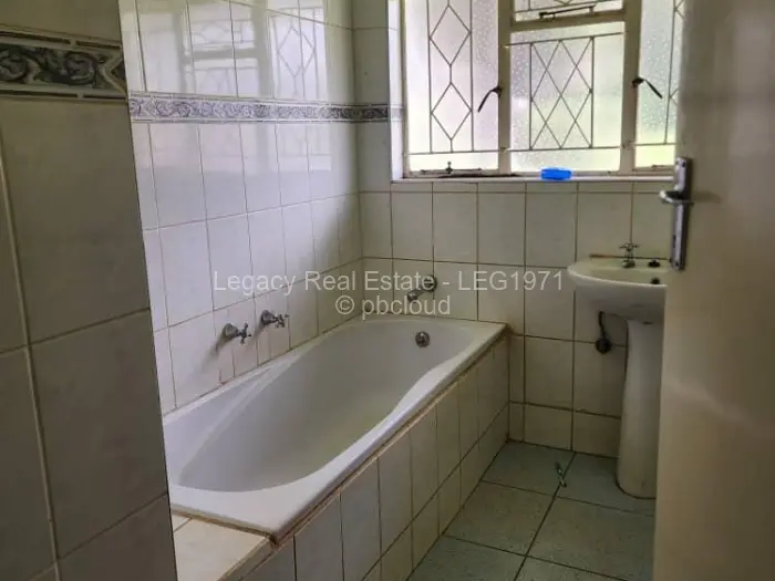 4 Bedroom House to Rent in Greendale, Harare