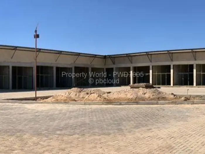 Retail/Shop to Rent in Waterfalls, Harare