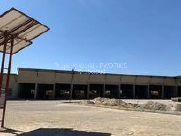 Retail/Shop to Rent in Waterfalls, Harare