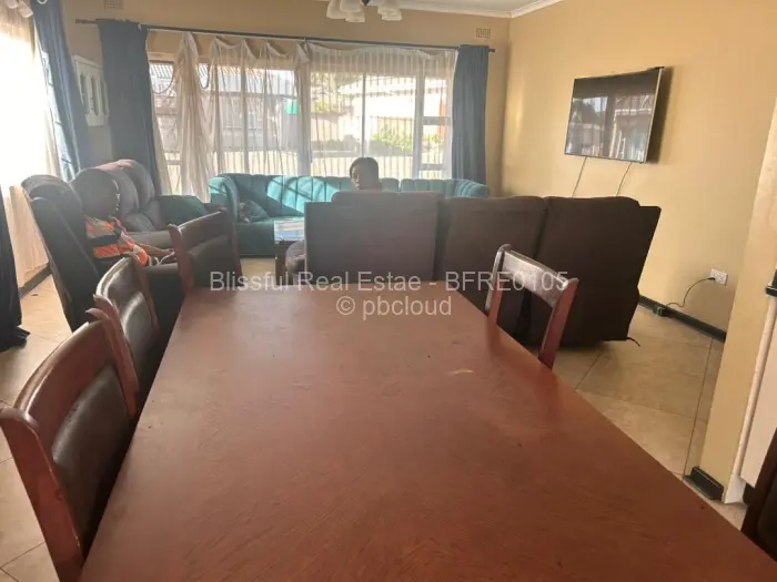 Townhouse/Cluster for Sale in Waterfalls, Harare