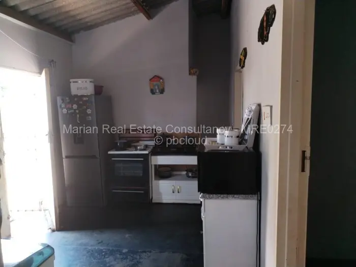 7 Bedroom House for Sale in Emganwini, Bulawayo