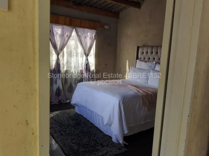 4 Bedroom House for Sale in Gwabalanda, Bulawayo
