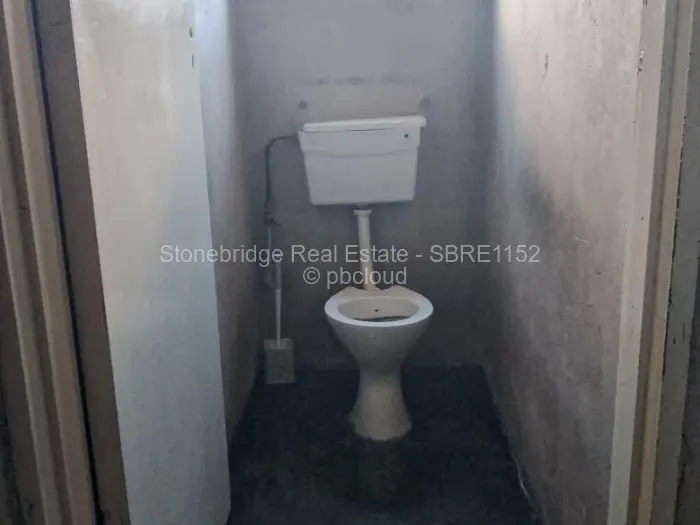 4 Bedroom House for Sale in Gwabalanda, Bulawayo