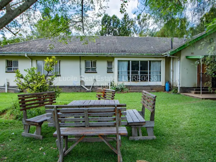 4 Bedroom House for Sale in Chisipite, Harare