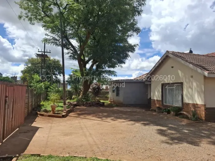 3 Bedroom House for Sale in Queens Park East, Bulawayo