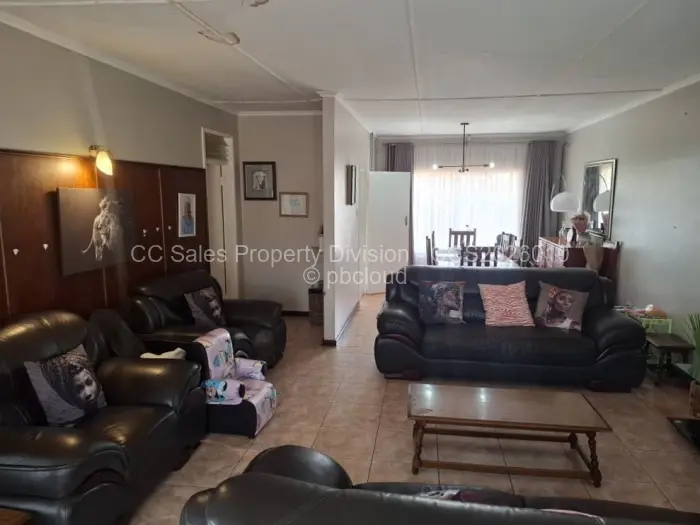 3 Bedroom House for Sale in Queens Park East, Bulawayo