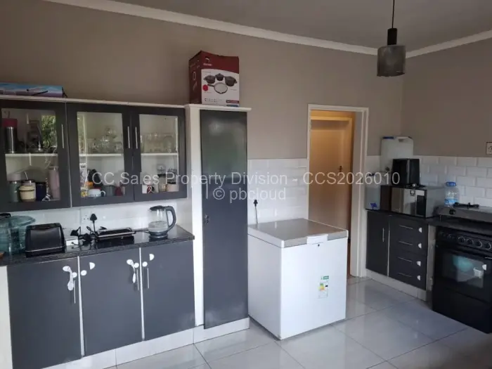 3 Bedroom House for Sale in Queens Park East, Bulawayo