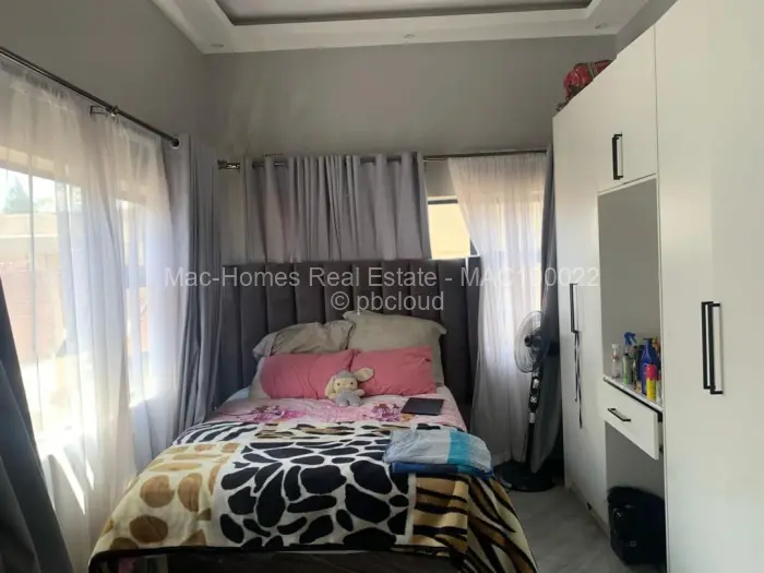 Townhouse/Cluster for Sale in Highlands, Harare