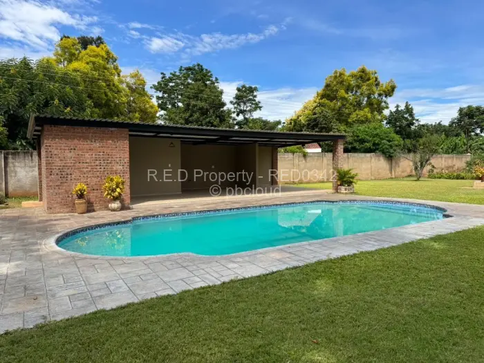 3 Bedroom House for Sale in Kumalo, Bulawayo